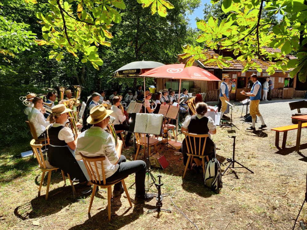 Blasmusik im Gramschatzer Wald